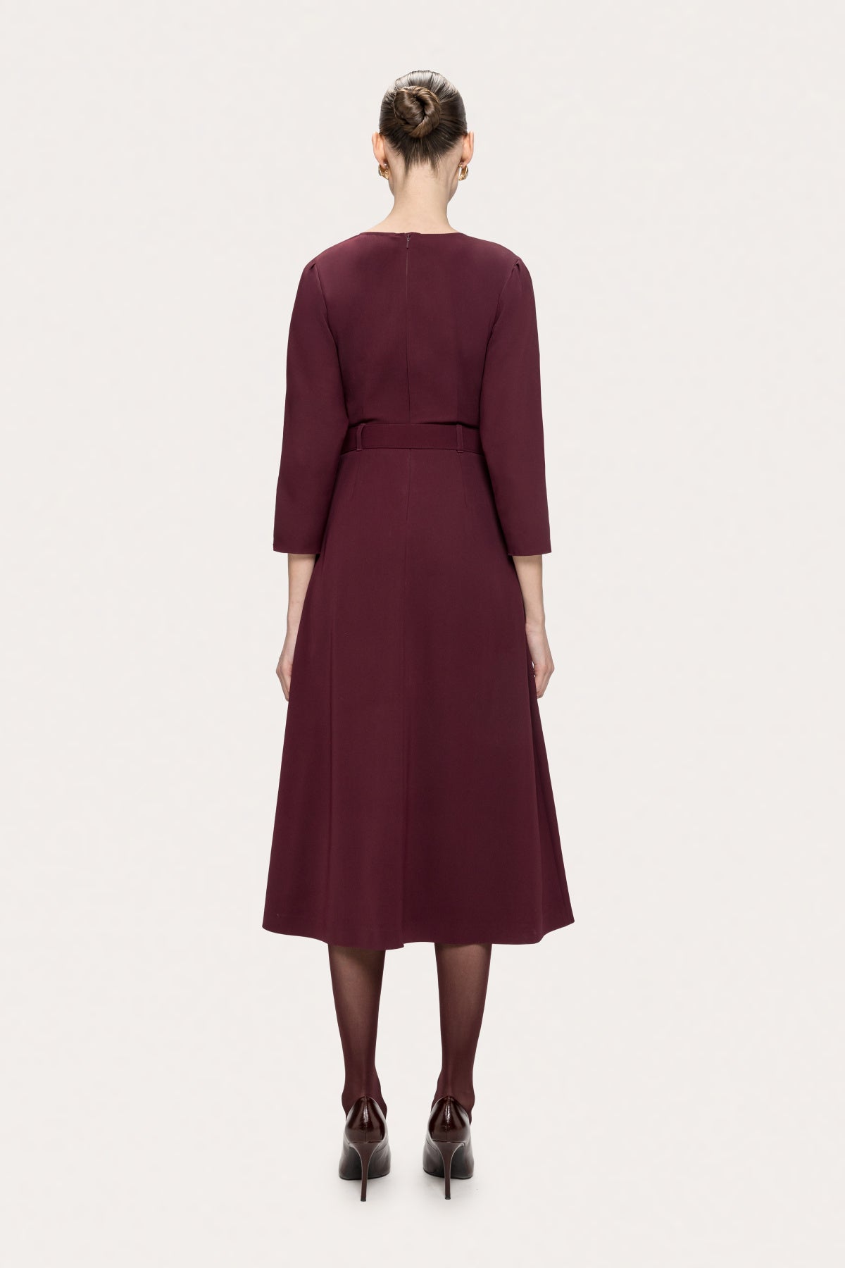 NISSA Bordeaux dress bodice with V-neckline, tailored seams, three-quarter sleeves and matching fabric buckle belt.