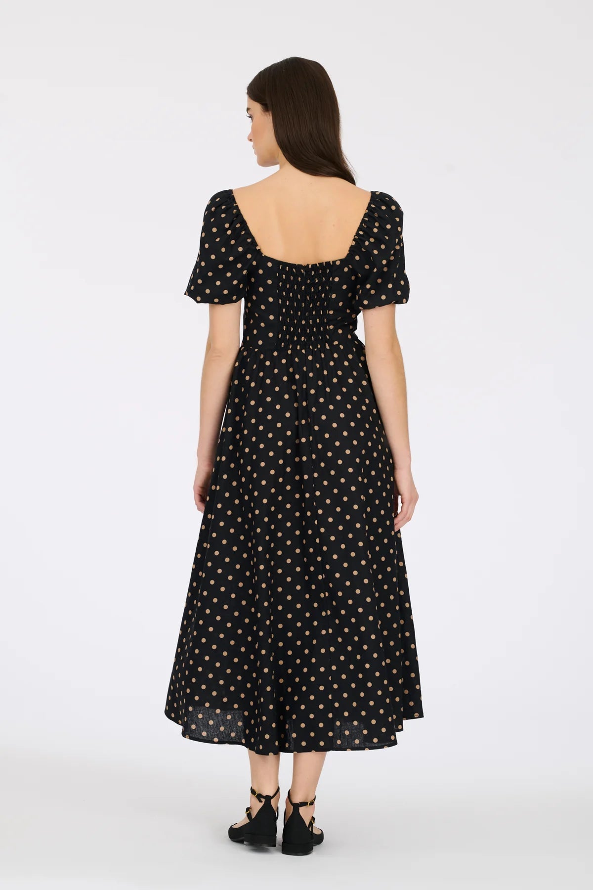Cotton dress with polka dots and short sleeves