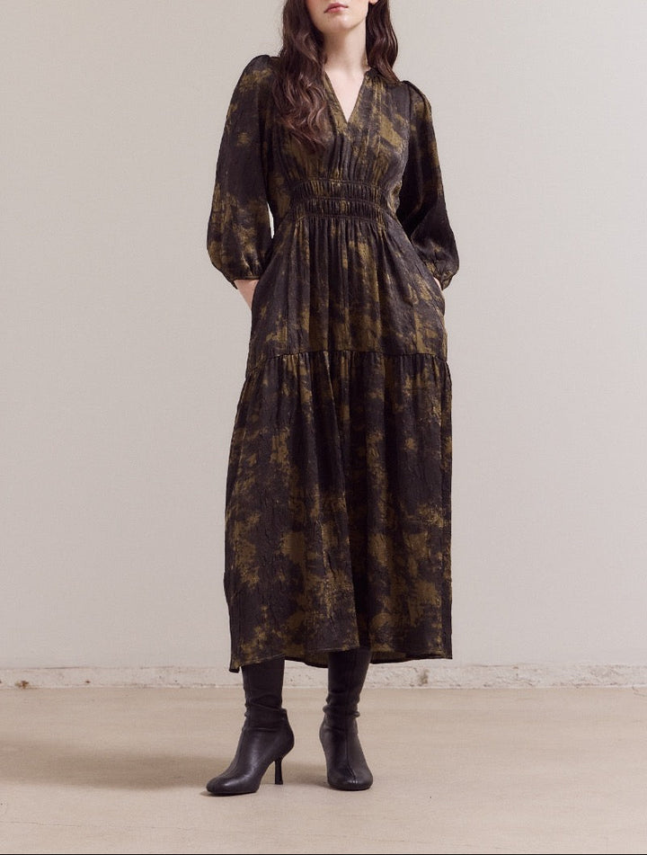 Crinkled Polyester Midi Dress - 3/4 Sleeves, Pockets & Ruched Waist