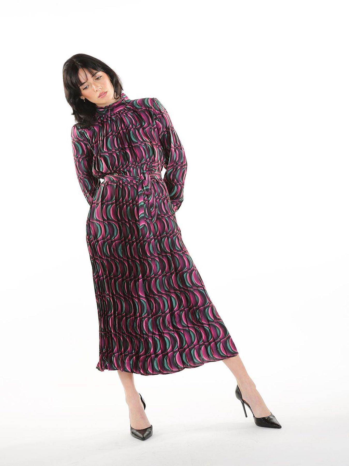 Multi Color Print Pleated Maxi Dress - BTK COLLECTION